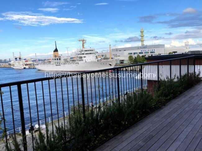 BAYSIDE　GEIHINKAN　VERANDAの披露宴会場専用テラスから見える横浜港の眺め