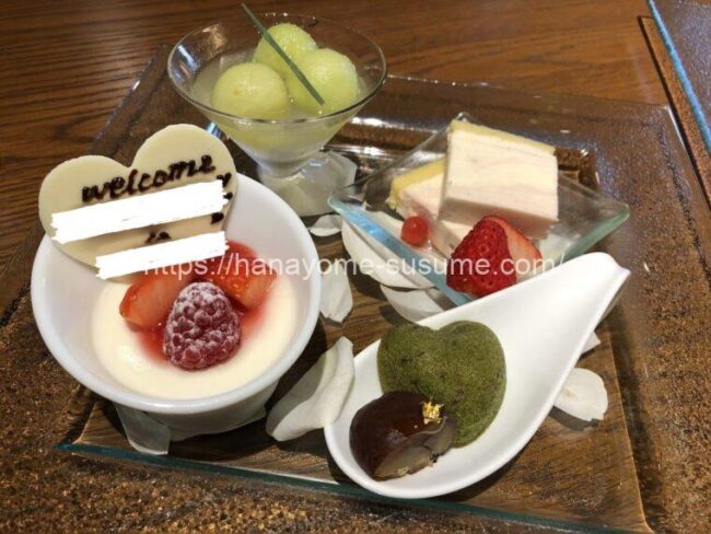 横浜迎賓館のブライダルフェアで試食できるデザート盛り合わせ
